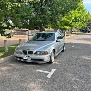 2001 BMW 5 Series 540i Sedan