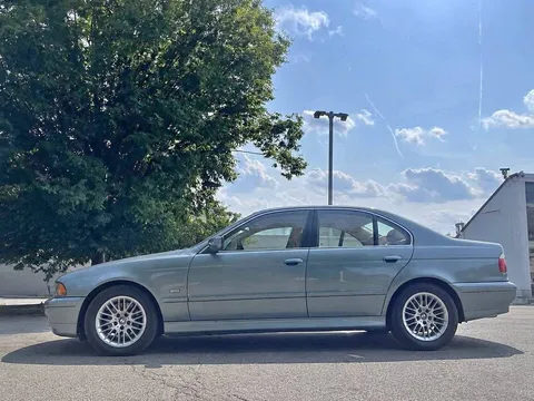 2001 BMW 5 Series · 540i Sedan 4D