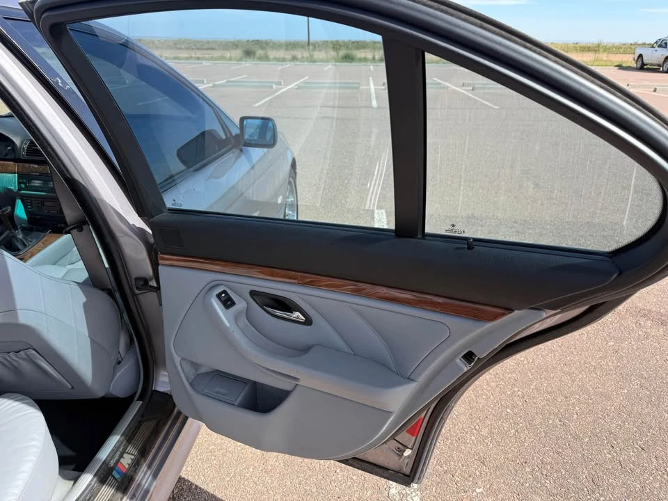 2001 BMW E39 540i - Image 13 of 20