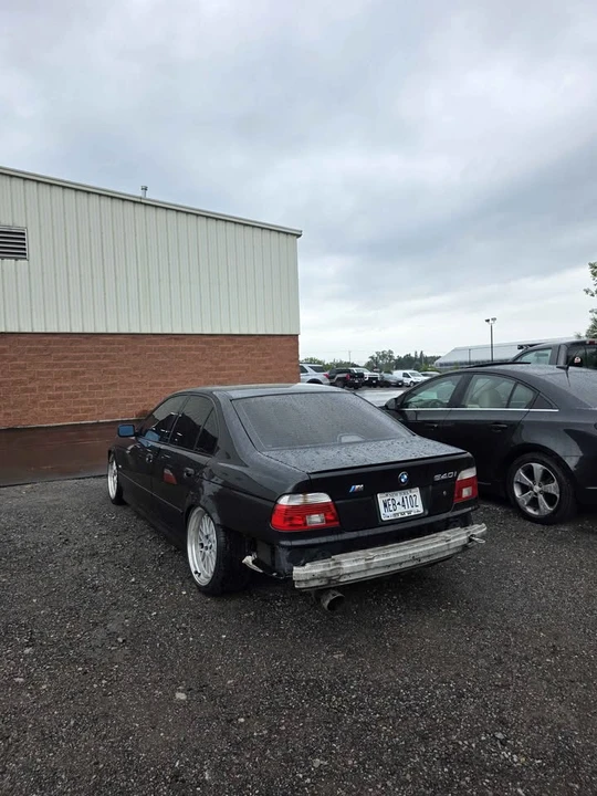 2001 BMW E39 540i - Image 4 of 10