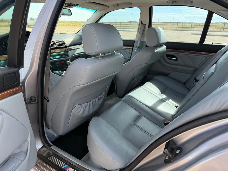 2001 BMW E39 540i - Image 9 of 20