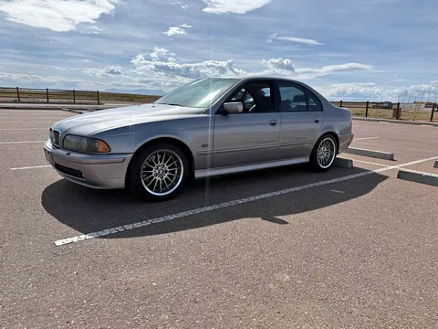 2001 BMW 5 Series 540i Sedan 4D