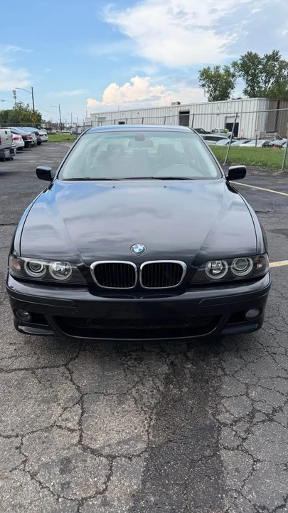 2001 BMW E39 540i - Image 2 of 17