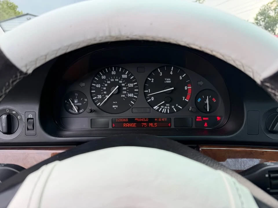 2001 BMW E39 540i - Image 16 of 17