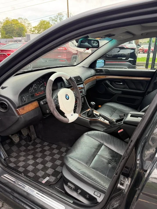 2001 BMW E39 540i - Image 11 of 17