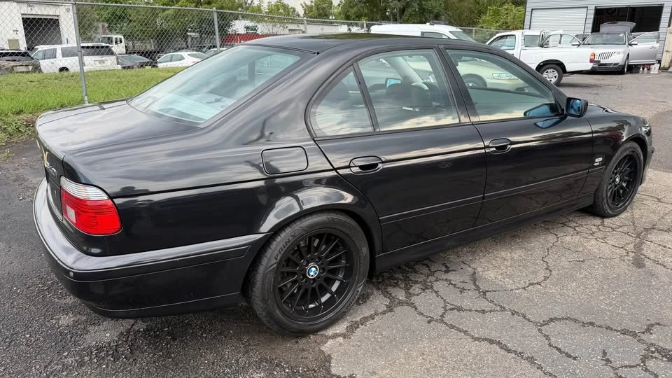 2001 BMW E39 540i - Image 5 of 17