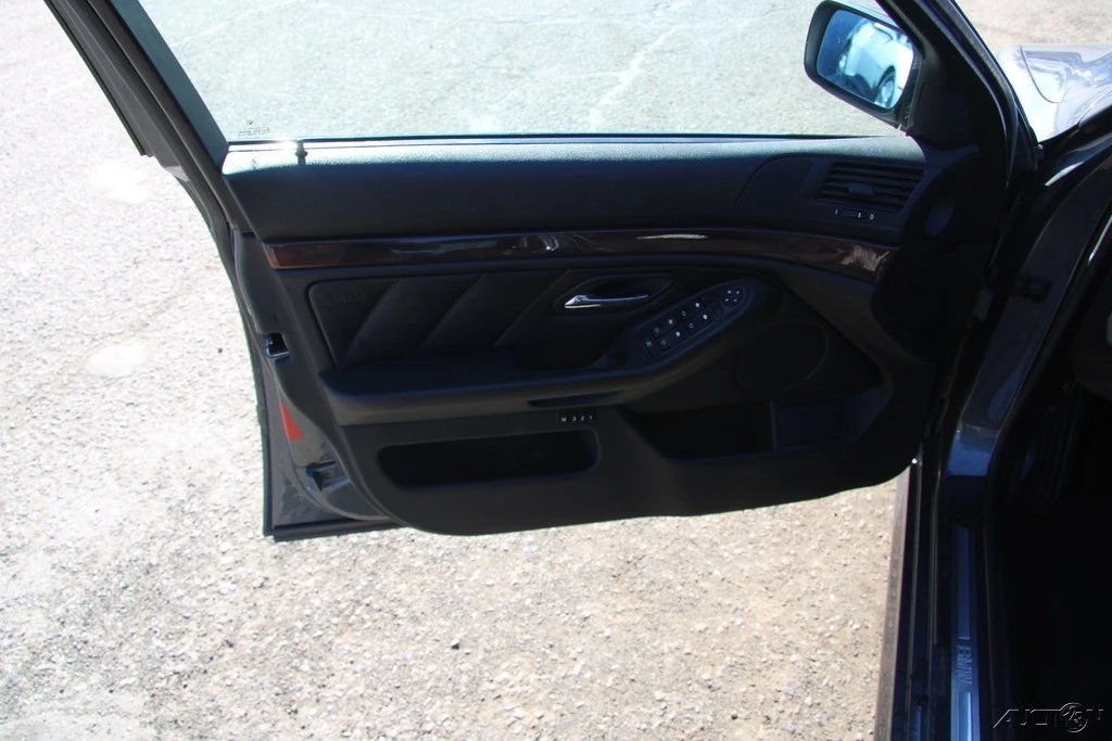 2001 BMW E39 540i - Image 14 of 21
