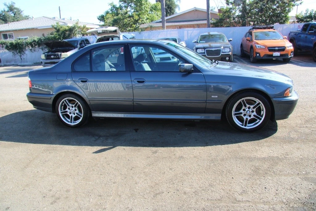 2001 BMW E39 540i - Image 9 of 21