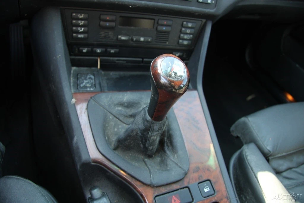 2001 BMW E39 540i - Image 20 of 21