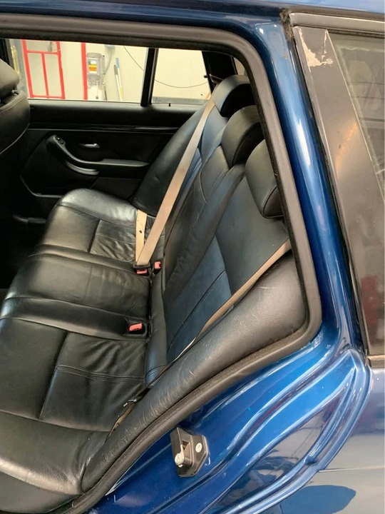 2001 BMW E39 540i - Image 7 of 16