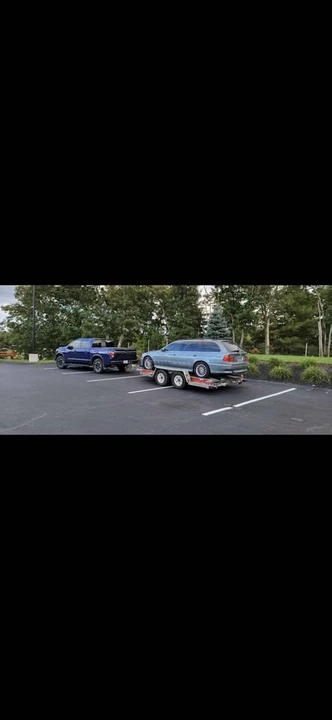 2001 BMW E39 540i - Image 3 of 4