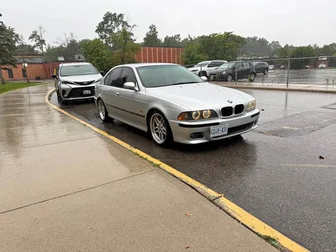2001 BMW 540i