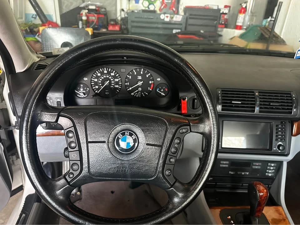 2001 BMW E39 5 Series - Image 6 of 7