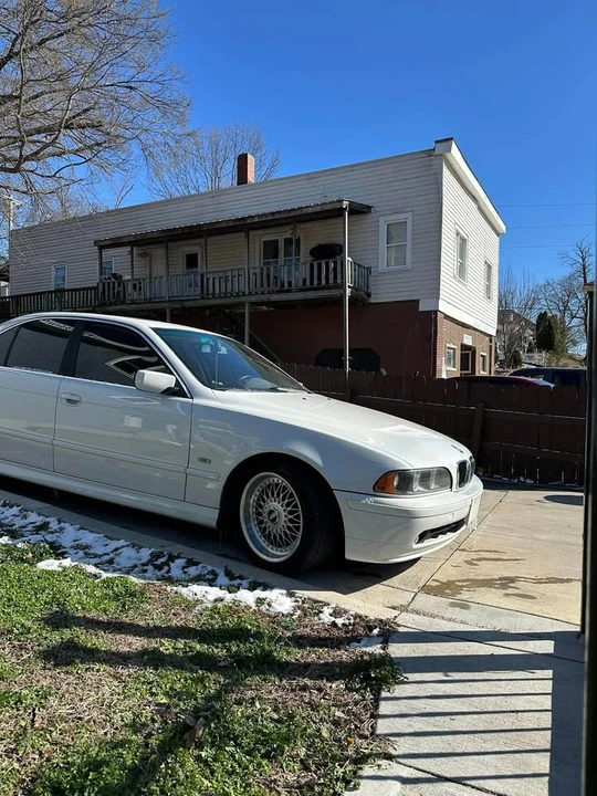 2001 BMW E39 5 Series - Image 3 of 7