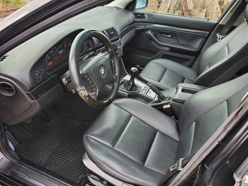 2001 BMW E39 5 Series - Image 3 of 4