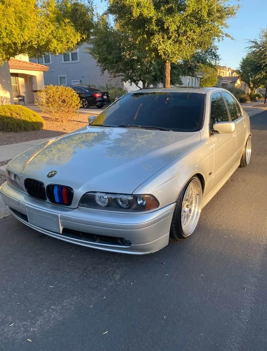 2001 BMW E39 5 Series - Image 3 of 4