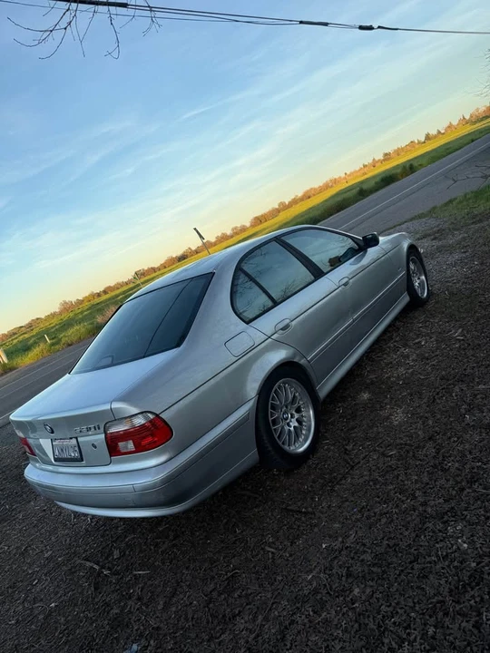 2001 BMW E39 5 Series - Image 4 of 10