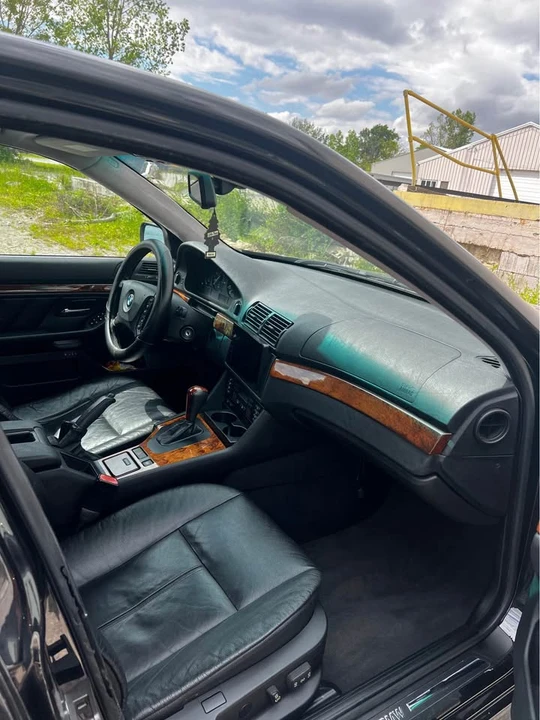 2001 BMW E39 5 Series - Image 3 of 5