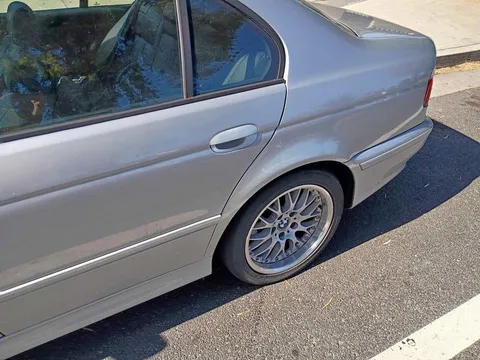 2001 BMW 5 Series 530i Sedan