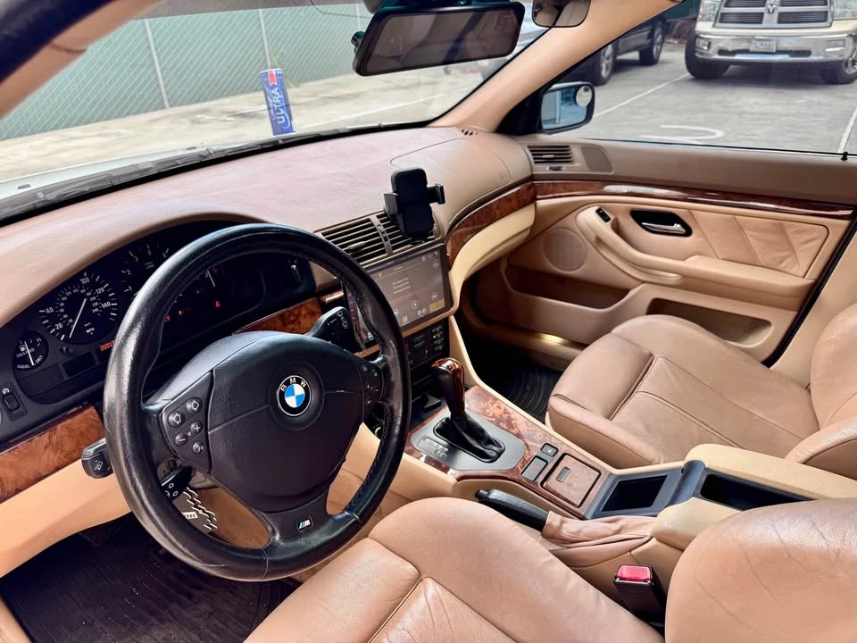2001 BMW E39 540i - Image 10 of 16