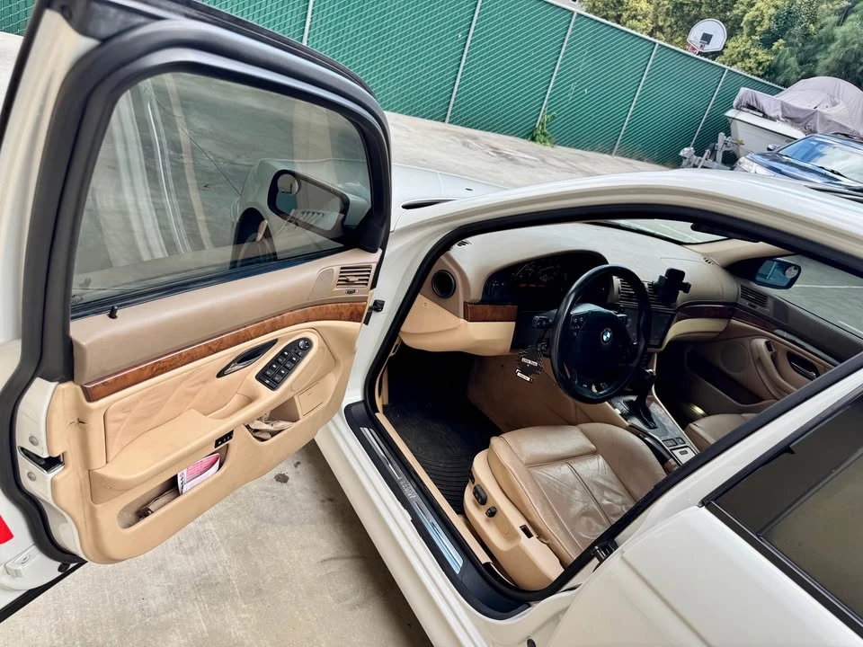 2001 BMW E39 540i - Image 9 of 16