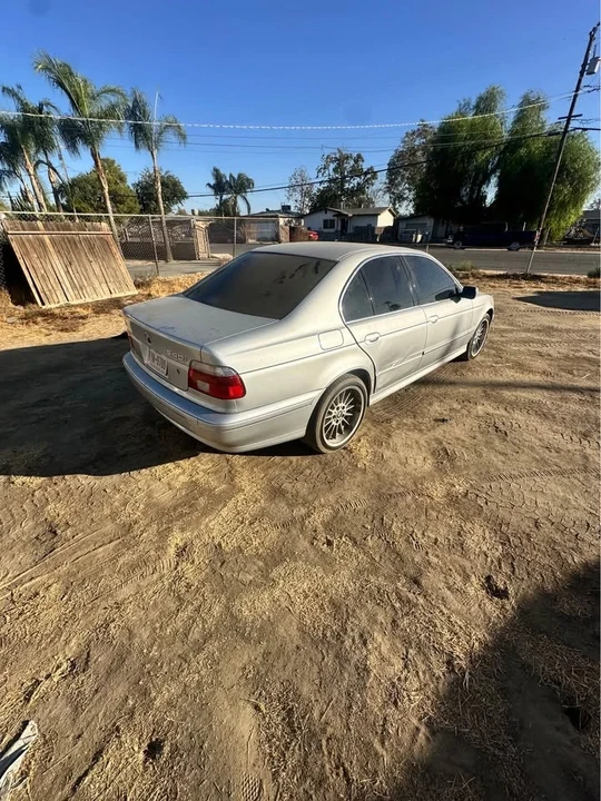 2001 BMW E39 540i - Image 4 of 8