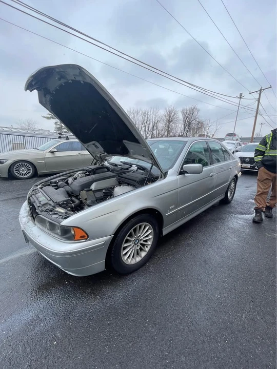 2001 BMW E39 540i - Image 5 of 6