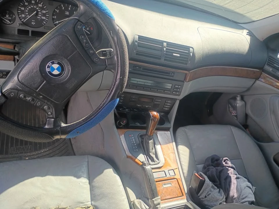 2001 BMW E39 540i - Image 8 of 8