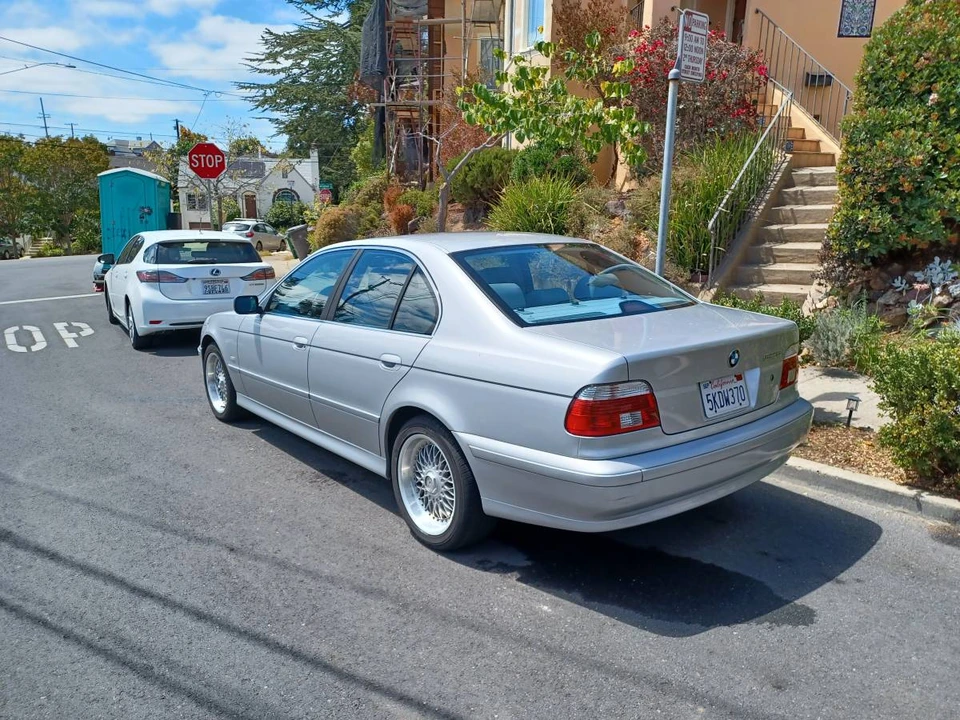 2001 BMW E39 5 Series - Image 2 of 11