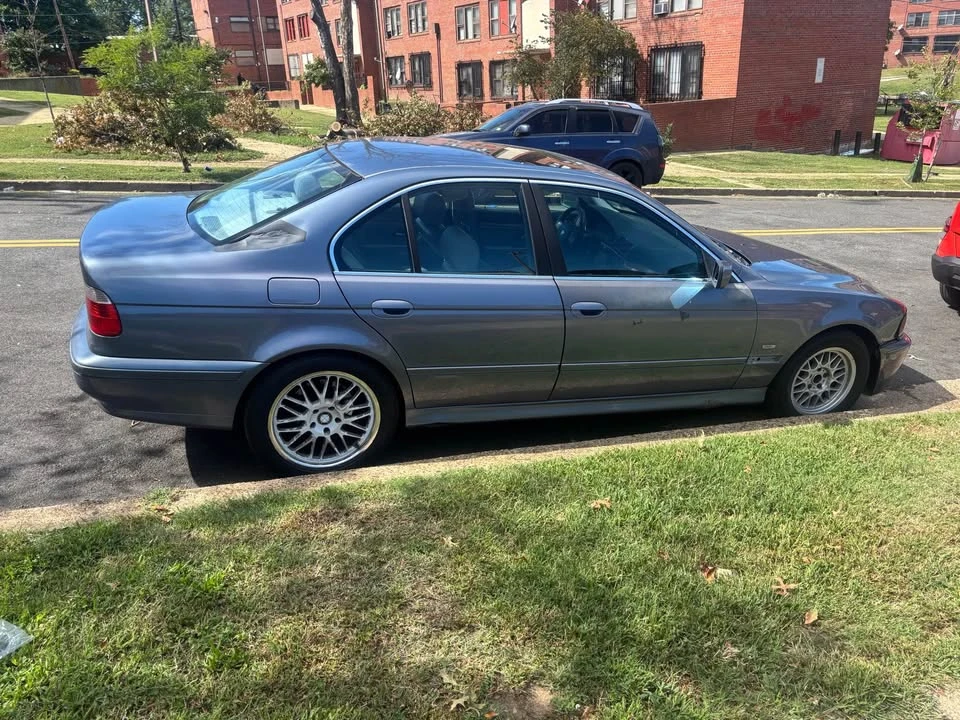 2001 BMW E39 5 Series - Image 2 of 5