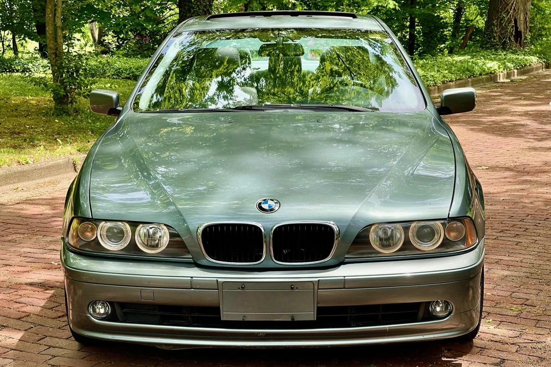 2001 BMW E39 5 Series - Image 2 of 31