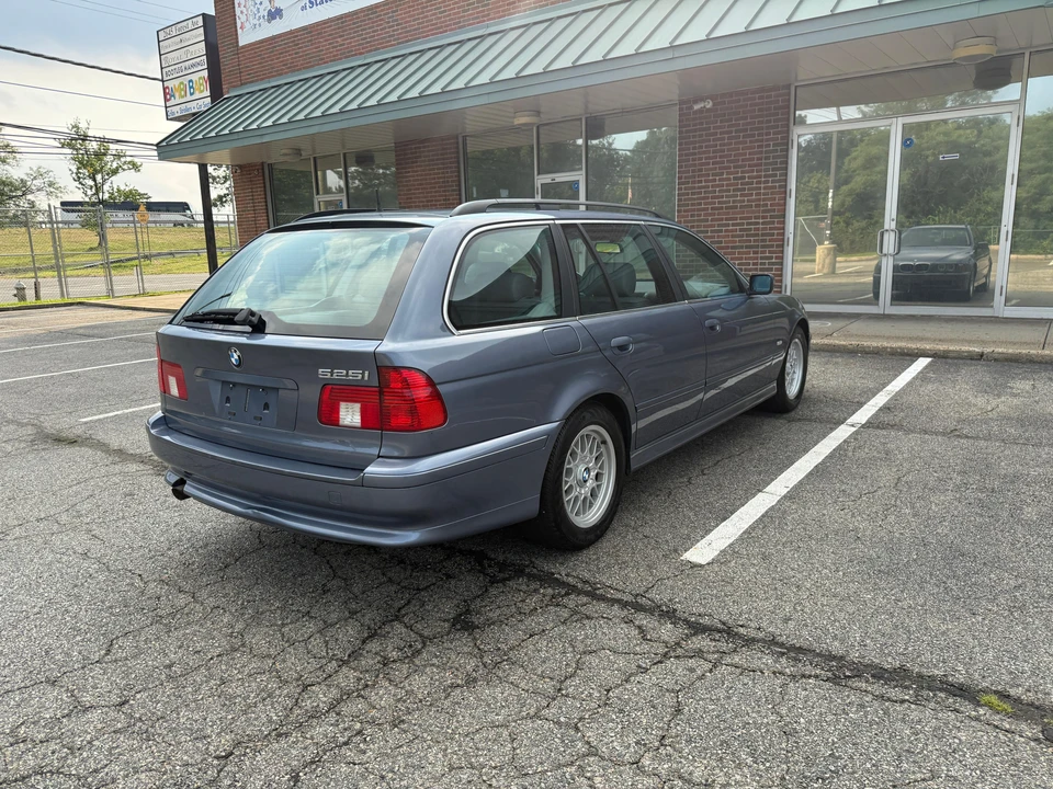 2001 BMW E39 5 Series - Image 28 of 31