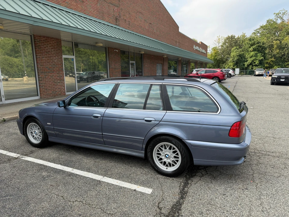 2001 BMW E39 5 Series - Image 18 of 31
