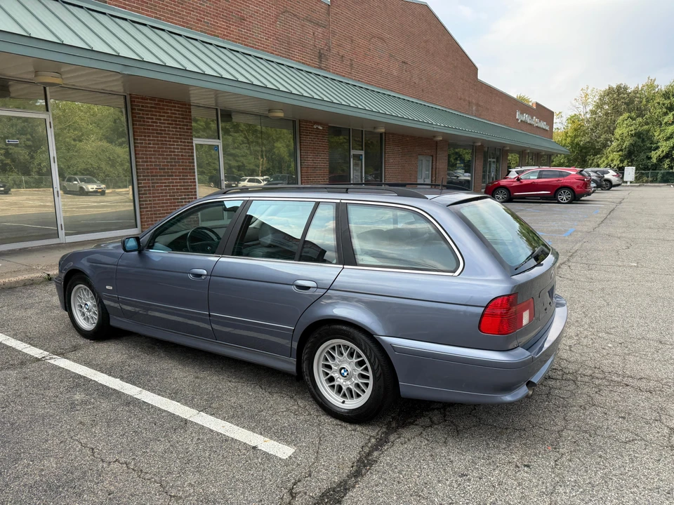 2001 BMW E39 5 Series - Image 19 of 31