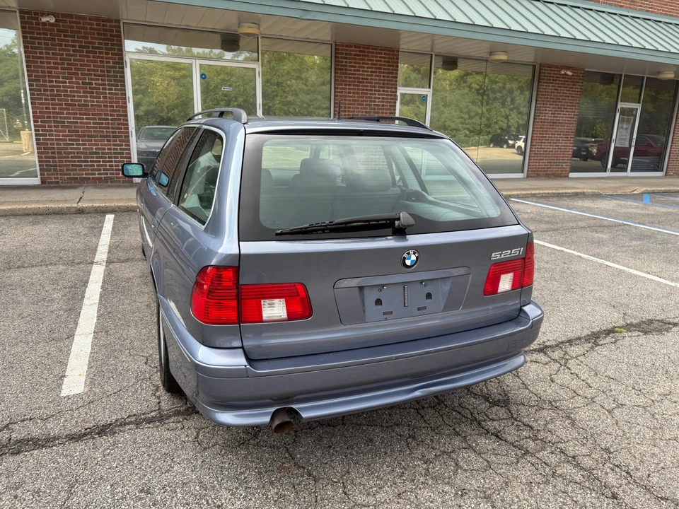 2001 BMW E39 5 Series - Image 23 of 31