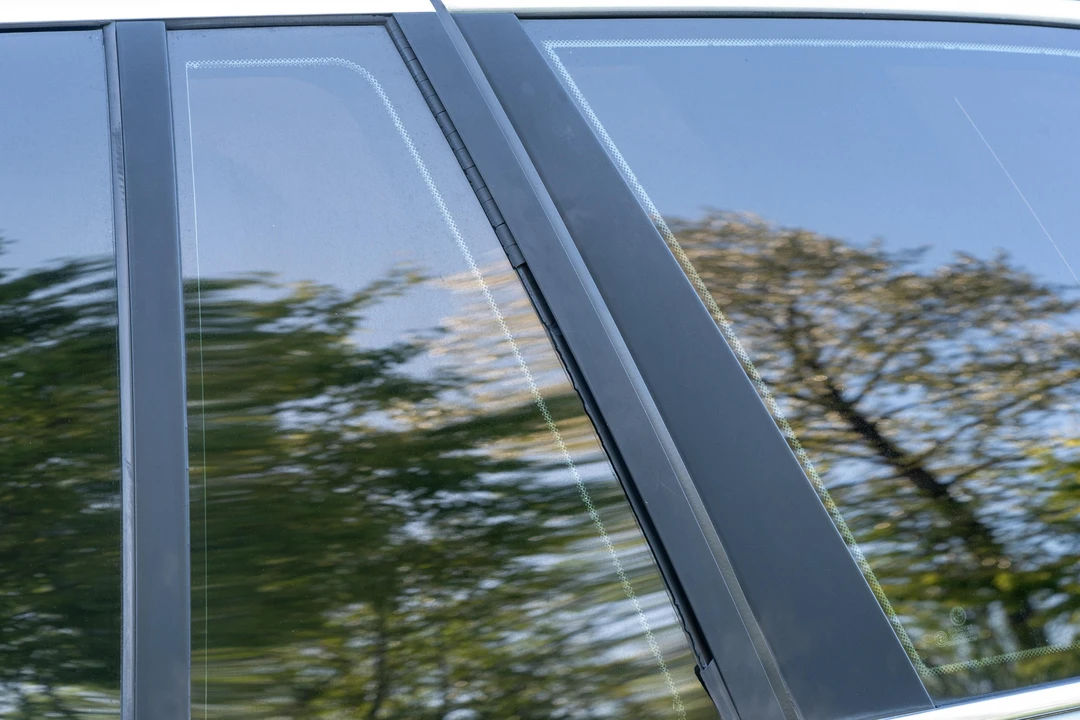 2001 BMW E39 5 Series - Image 18 of 31