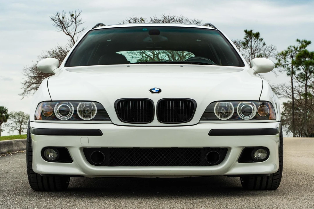 2001 BMW E39 5 Series - Image 2 of 31