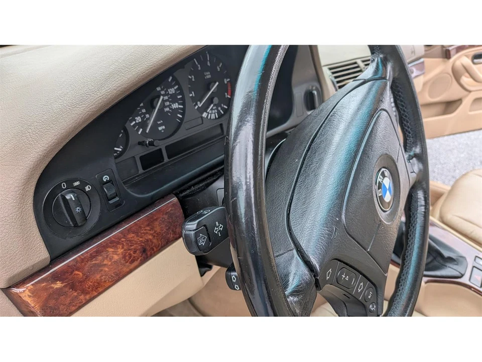 2001 BMW E39 5 Series - Image 30 of 31