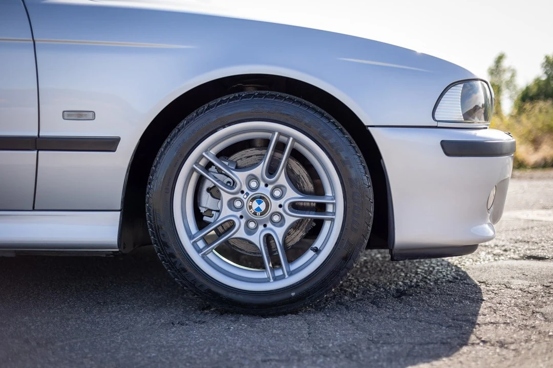 2001 BMW E39 5 Series - Image 12 of 30