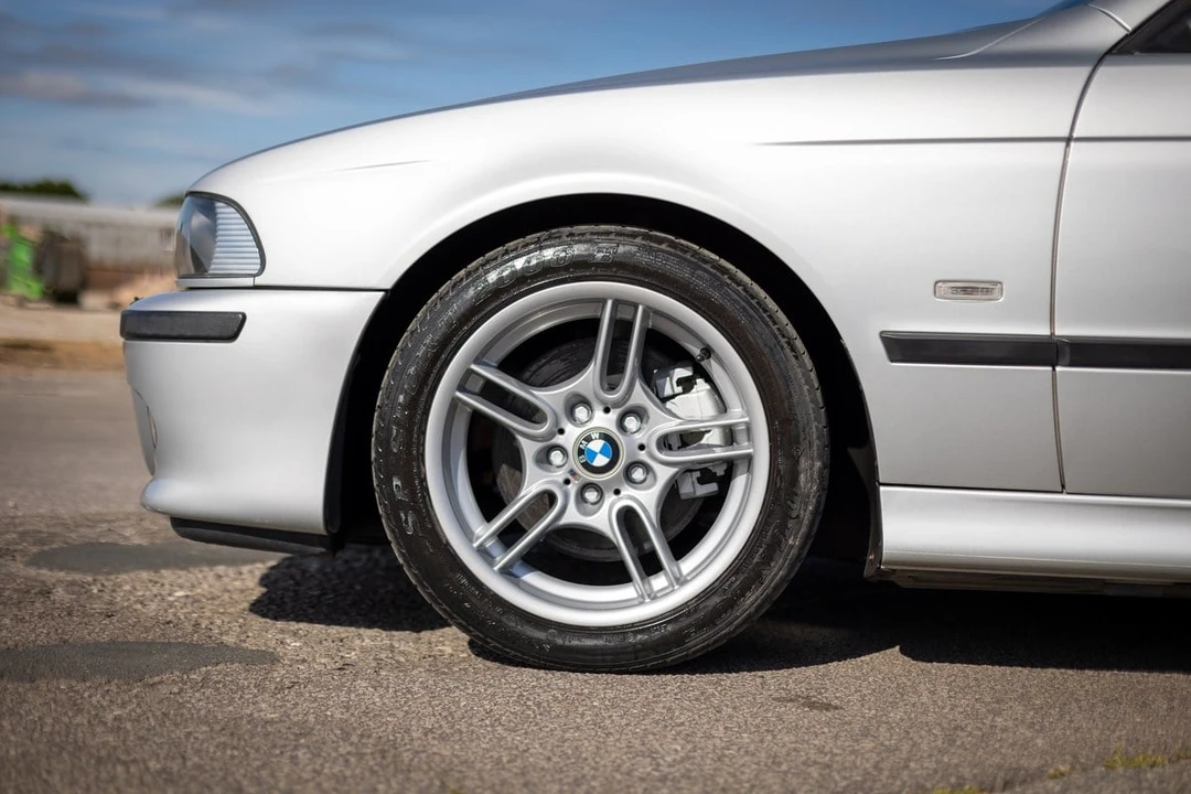 2001 BMW E39 5 Series - Image 14 of 30