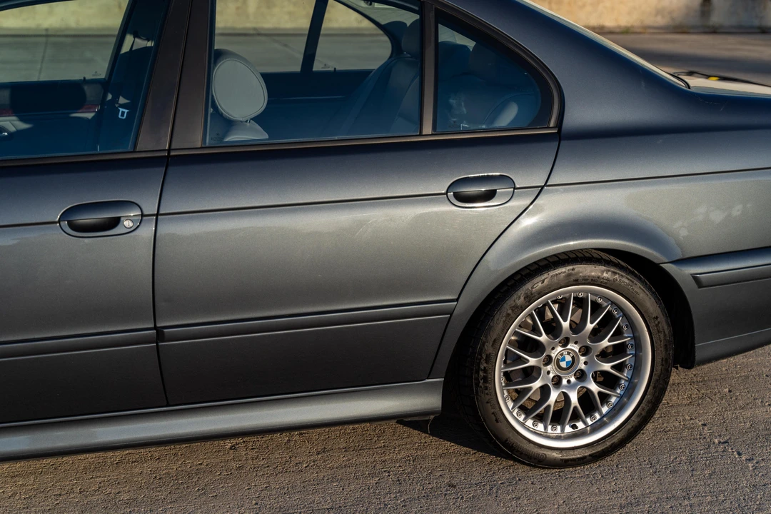 2001 BMW E39 5 Series - Image 25 of 31