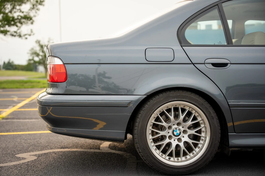 2001 BMW E39 5 Series - Image 17 of 31
