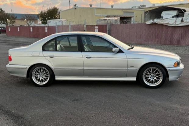 2001 BMW E39 5 Series - Image 3 of 7