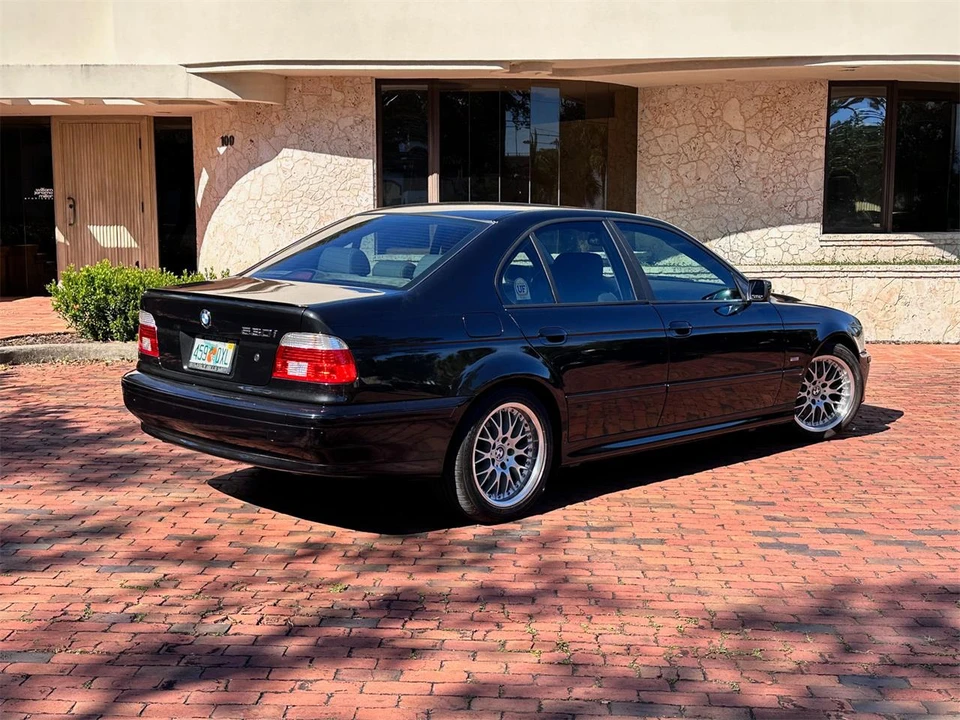 2001 BMW E39 5 Series - Image 3 of 12