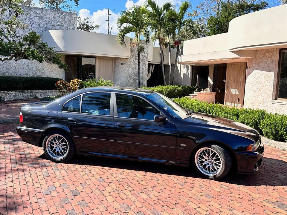 2001 BMW E39 5 Series - Image 5 of 12