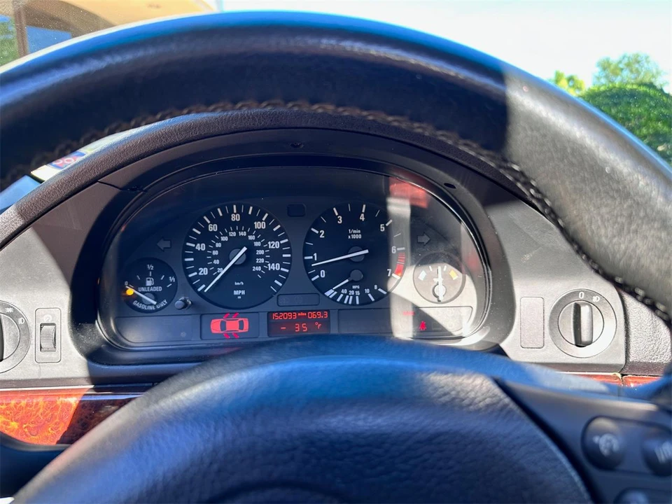 2001 BMW E39 5 Series - Image 11 of 12