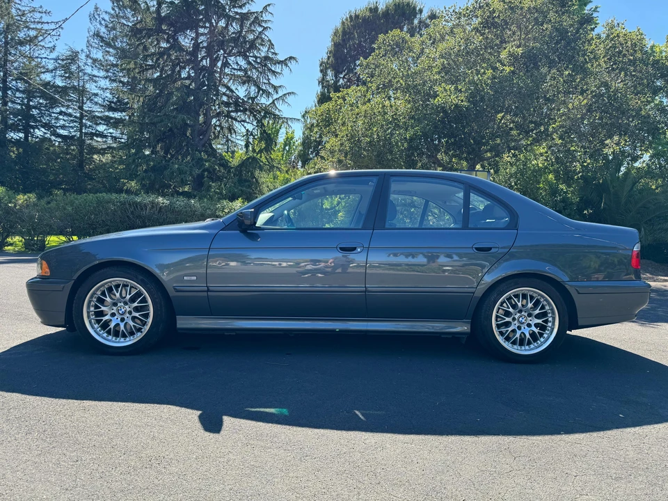 2001 BMW E39 5 Series - Image 11 of 31