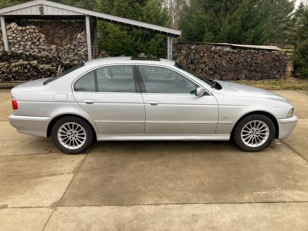 2001 BMW E39 540i - Image 2 of 12