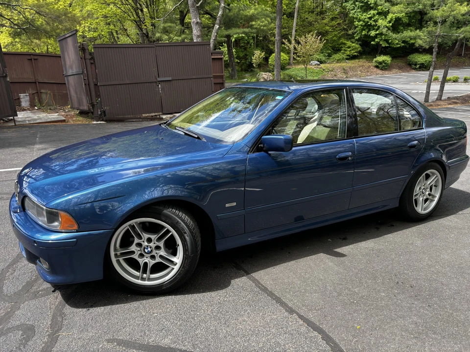 2001 BMW E39 540i - Image 7 of 31
