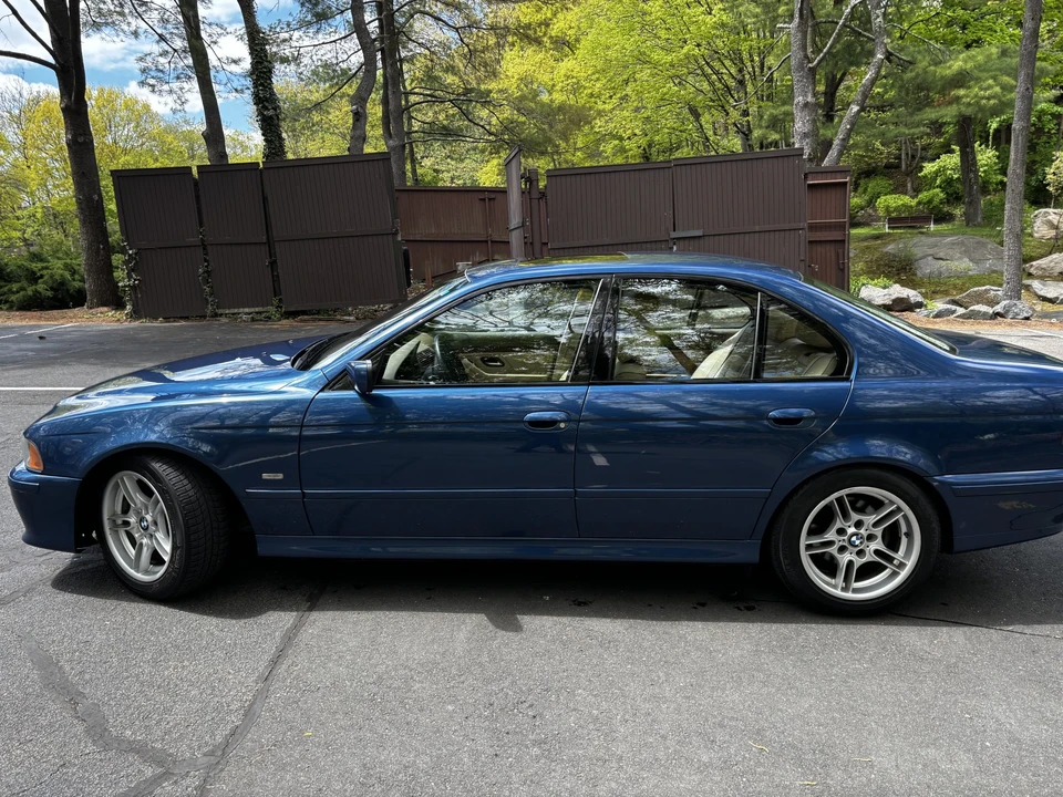 2001 BMW E39 540i - Image 12 of 31